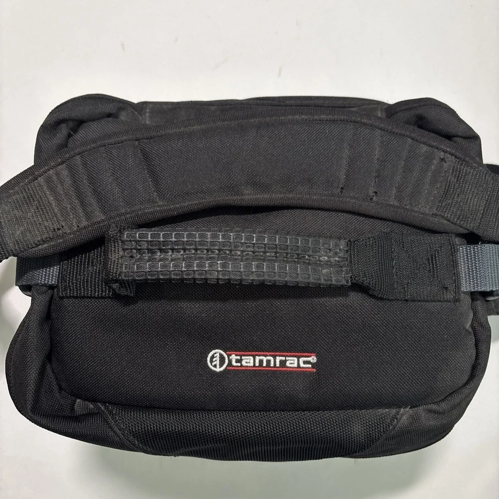 Canon‎ Tamrac Camera Bag 30 Million EOS Padded Bag Shoulder Strap EUC